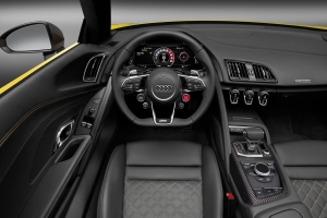 Audi R8 Spyder dash
