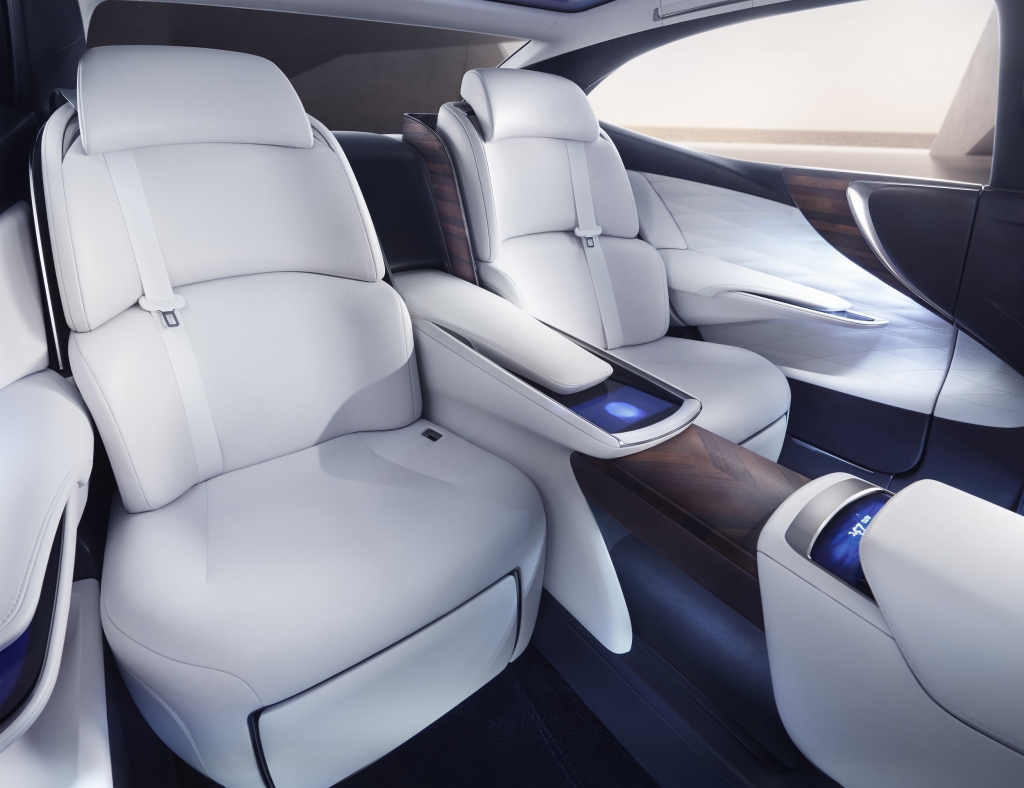 Lexus LF-FC Concept car rear seats
