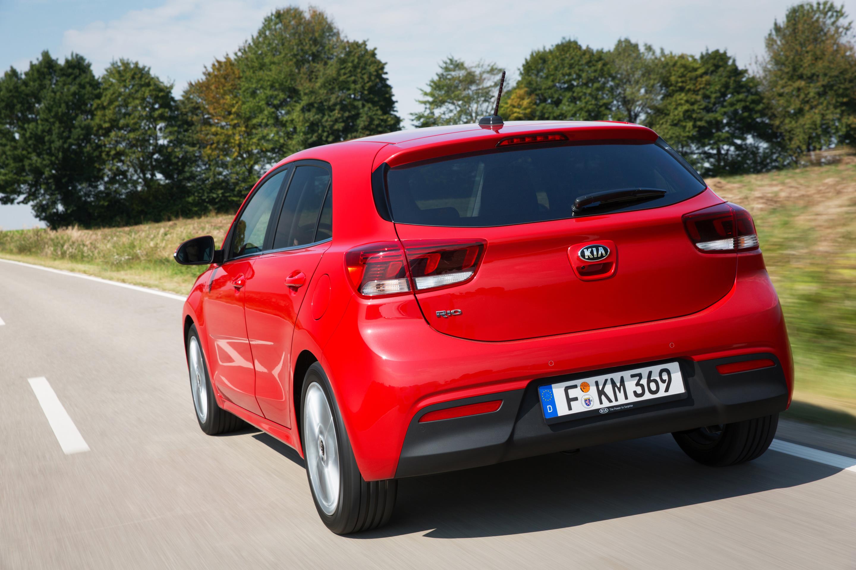 NEW KIA RIO FIRST PICTURES. - We Blog Any Car